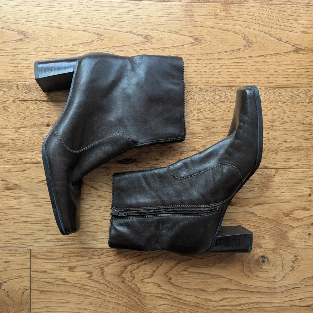 Vtg 90s Ankle Boots Brown Leather Square Toe Block Heel 7M Classic Versatile